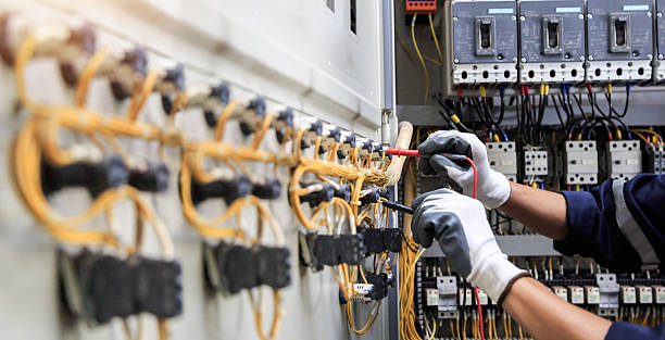 Professional Electrician technician working in Stone Mountain, GA